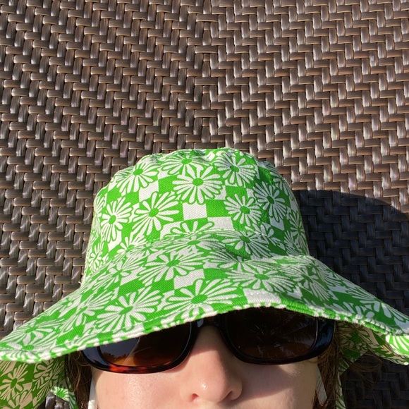 Meet your Posher, Paige - Picture 1 of 1